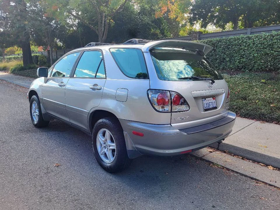 2002 Lexus RX 1st Gen - Image 2 of 12