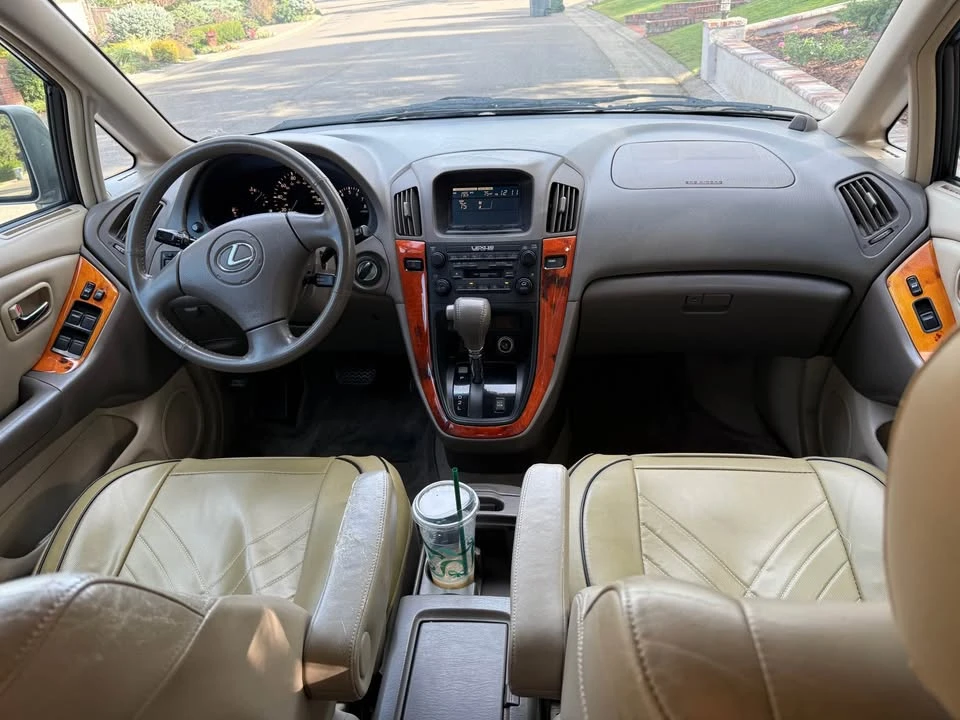 2002 Lexus RX 1st Gen - Image 5 of 7