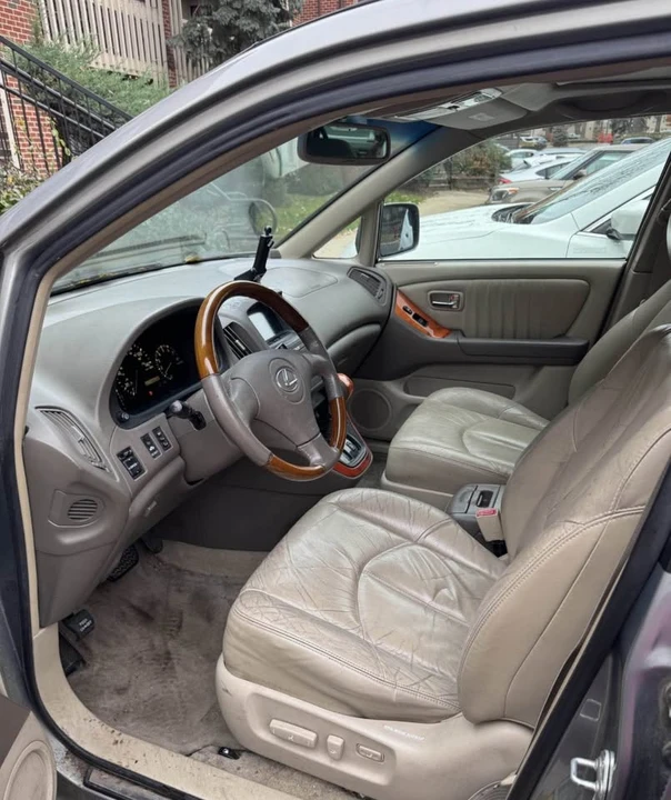 2002 Lexus RX 1st Gen - Image 4 of 5