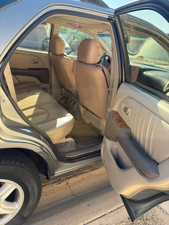 2002 Lexus RX 1st Gen - Image 8 of 8
