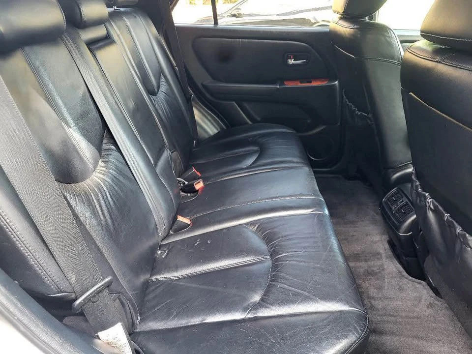 2002 Lexus RX 1st Gen - Image 8 of 12