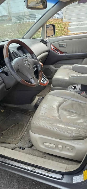 2001 Lexus RX 1st Gen - Image 8 of 17