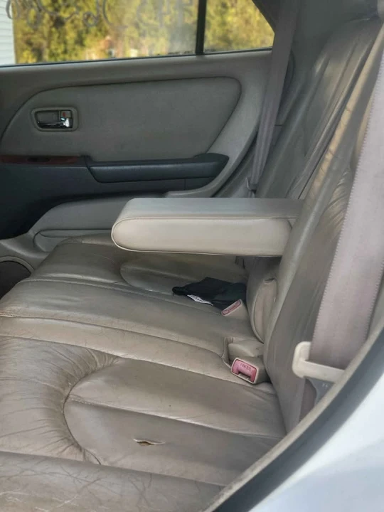 2002 Lexus RX 1st Gen - Image 3 of 11