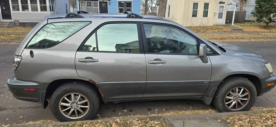 2001 Lexus RX 1st Gen - Image 6 of 17