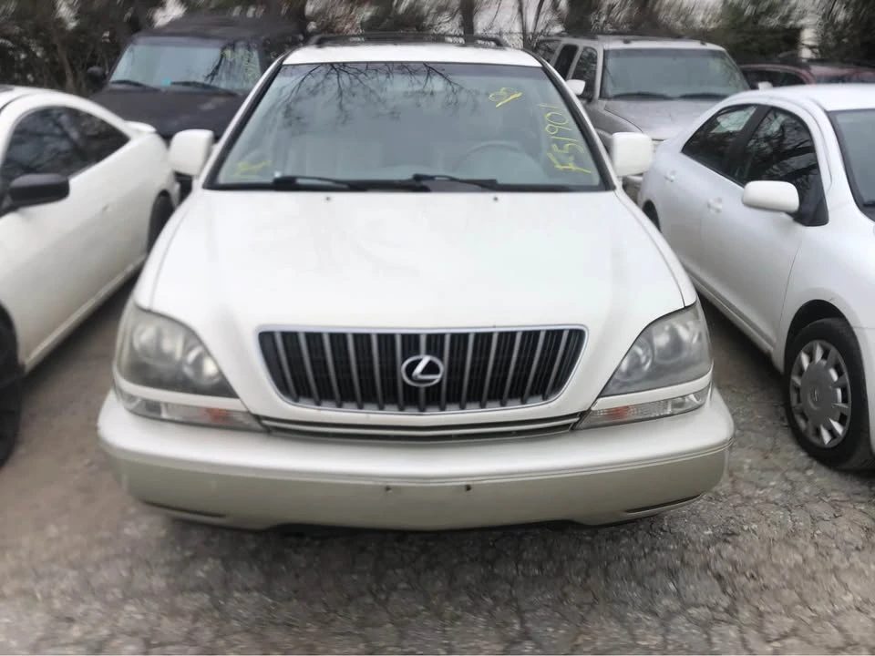 2002 Lexus RX 1st Gen - Image 2 of 8