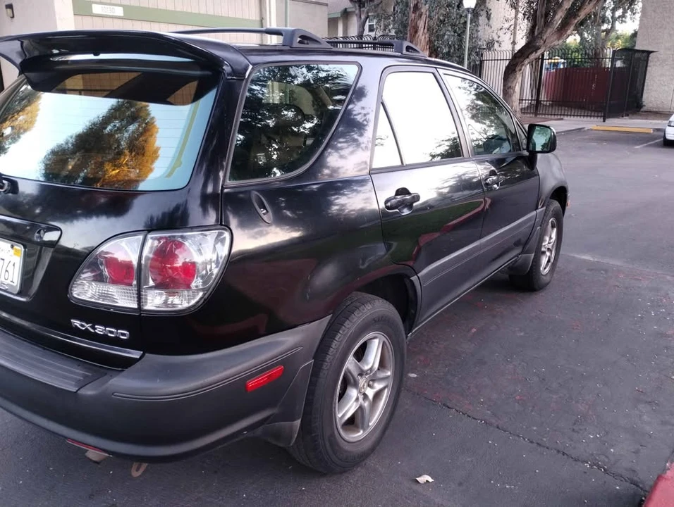 2002 Lexus RX 1st Gen - Image 4 of 7