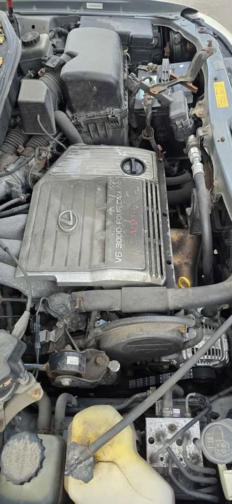 2001 Lexus RX 1st Gen - Image 13 of 17