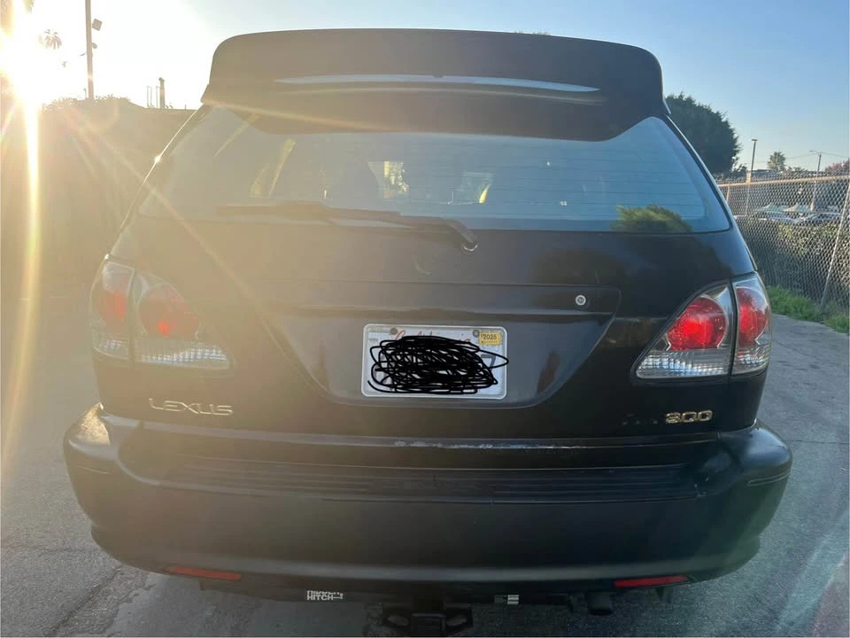 2002 Lexus RX 1st Gen - Image 6 of 7