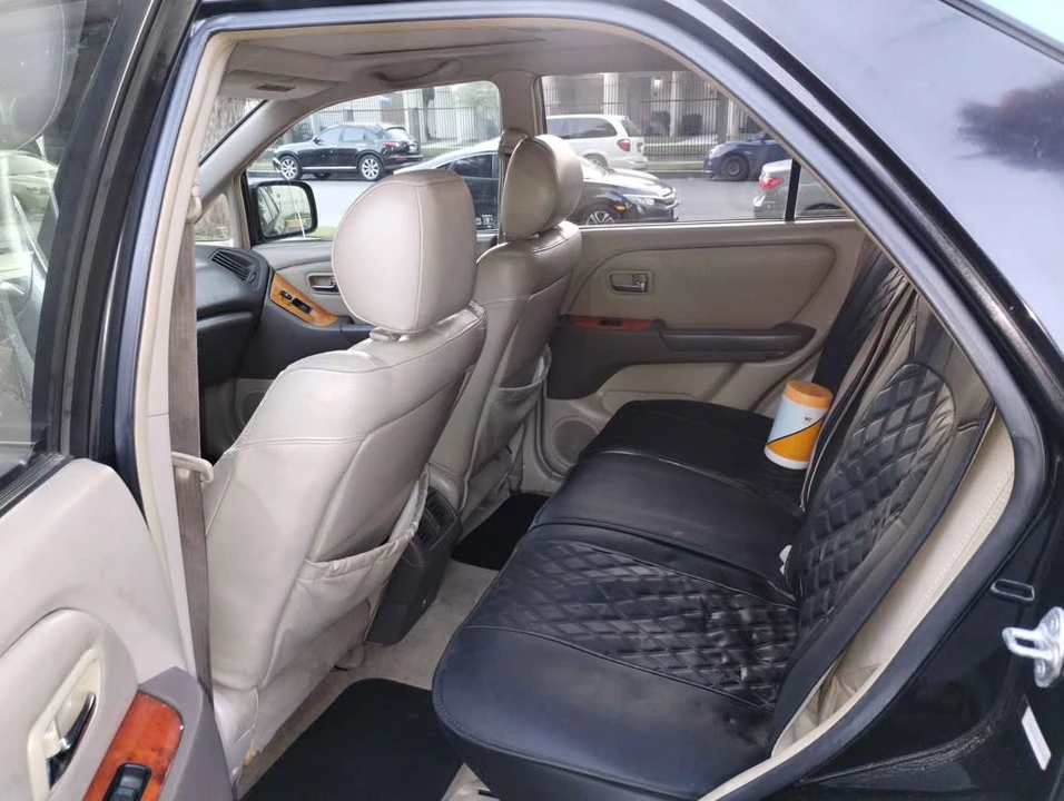 2002 Lexus RX 1st Gen - Image 5 of 7