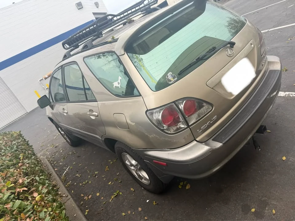 2002 Lexus RX 1st Gen - Image 5 of 6
