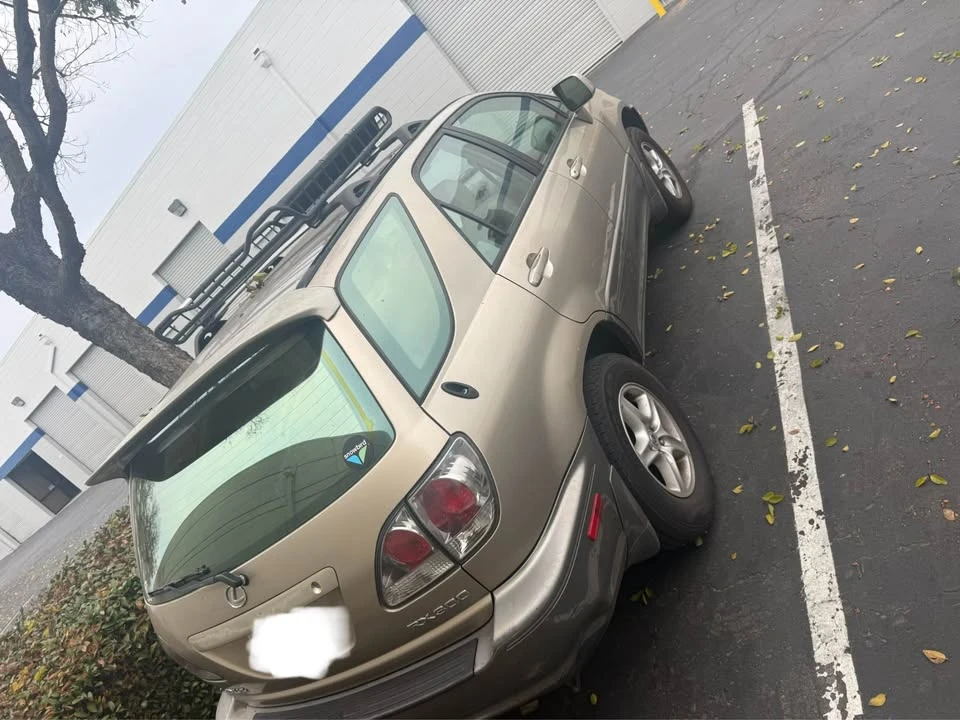 2002 Lexus RX 1st Gen - Image 2 of 6