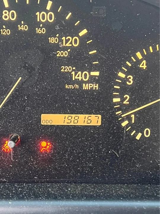 2002 Lexus RX 1st Gen - Image 11 of 15