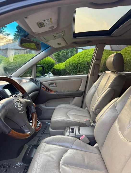 2002 Lexus RX 1st Gen - Image 9 of 11
