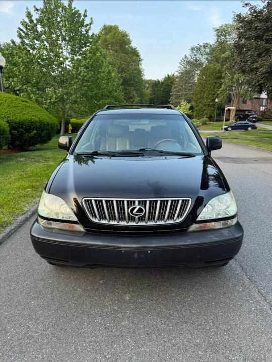 2002 Lexus RX 1st Gen - Image 6 of 11