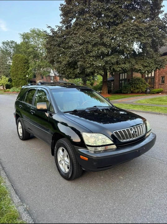 2002 Lexus RX 1st Gen - Image 2 of 11