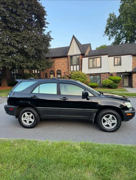 2002 Lexus RX 1st Gen - Image 8 of 11