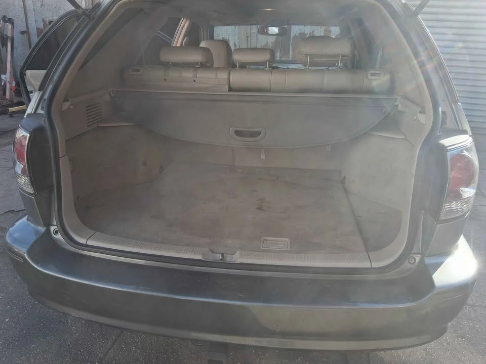 2002 Lexus RX 1st Gen - Image 5 of 10