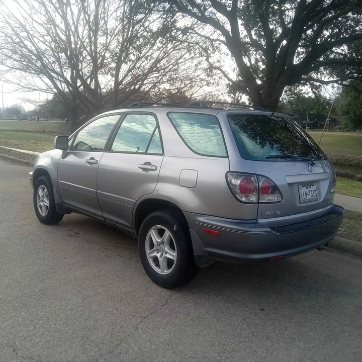 2002 Lexus RX 1st Gen - Image 6 of 18
