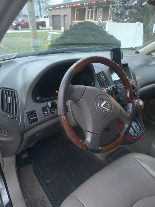 2002 Lexus RX 1st Gen - Image 7 of 11