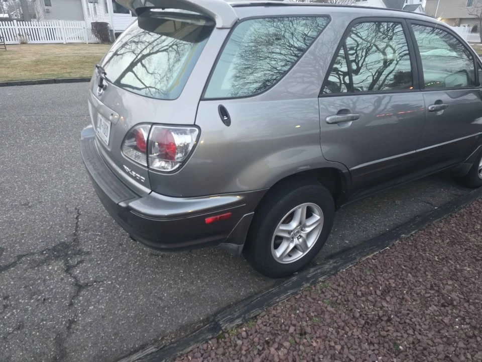 2002 Lexus RX 1st Gen - Image 5 of 11
