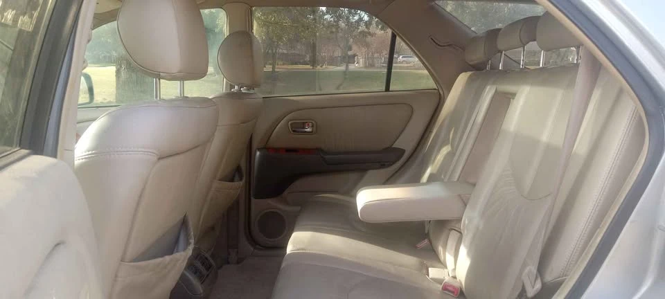 2002 Lexus RX 1st Gen - Image 14 of 18