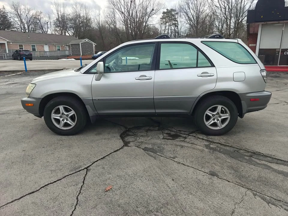 2002 Lexus RX 1st Gen - Image 2 of 18