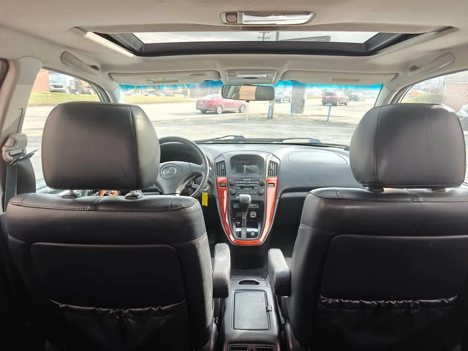 2002 Lexus RX 1st Gen - Image 8 of 18