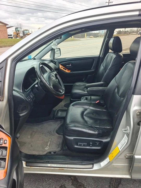 2002 Lexus RX 1st Gen - Image 7 of 18