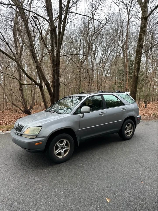 2002 Lexus RX 1st Gen - Image 2 of 7