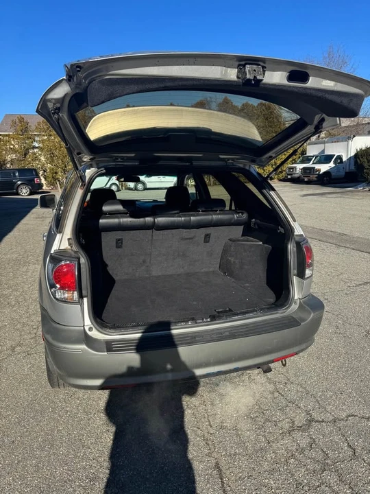 2002 Lexus RX 1st Gen - Image 10 of 11