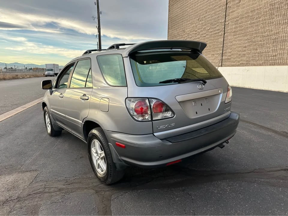2002 Lexus RX 1st Gen - Image 5 of 18