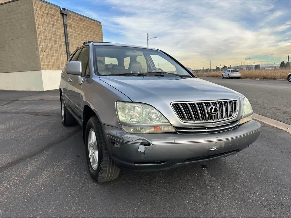 2002 Lexus RX 1st Gen - Image 3 of 18