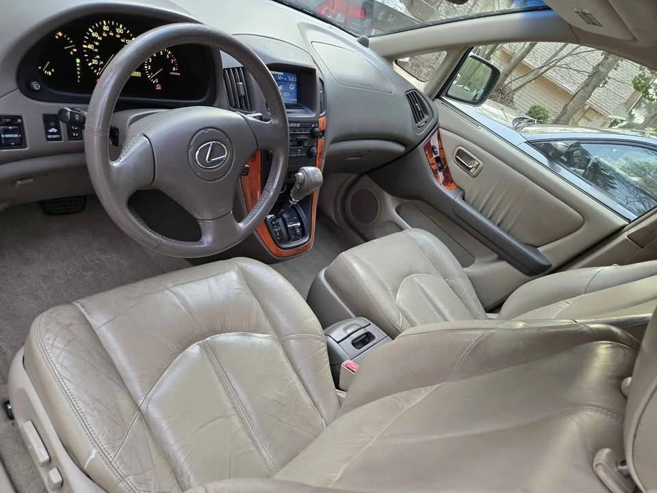 2002 Lexus RX 1st Gen - Image 14 of 17