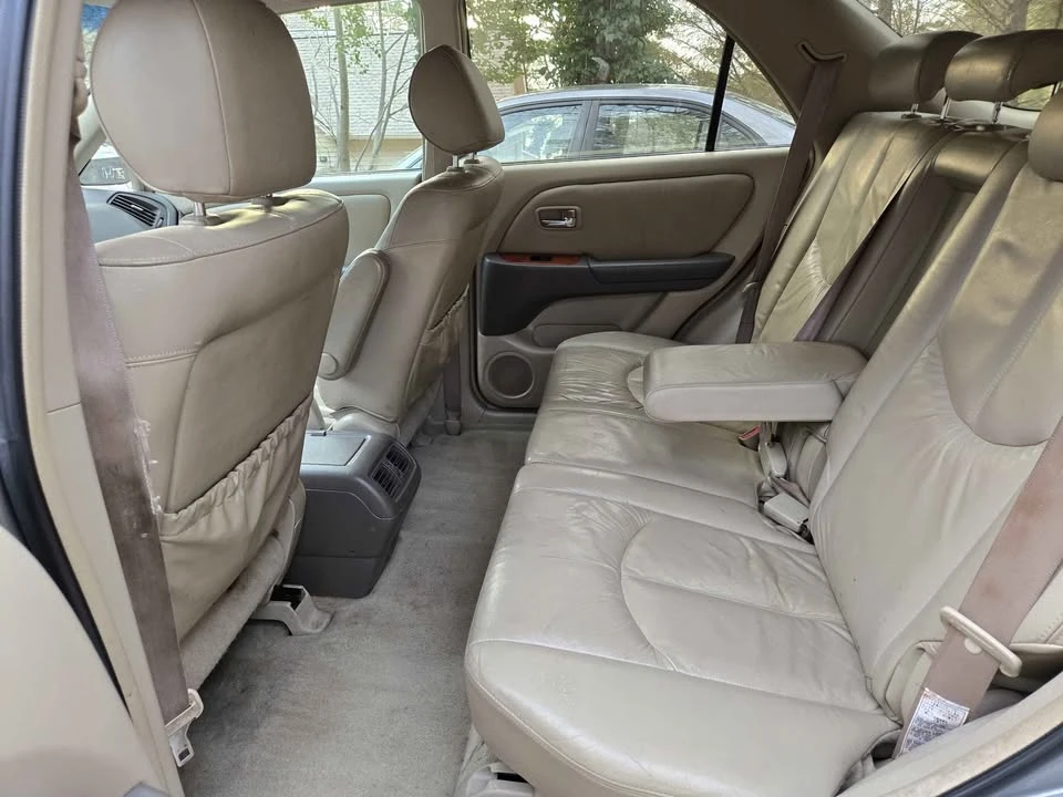 2002 Lexus RX 1st Gen - Image 10 of 17