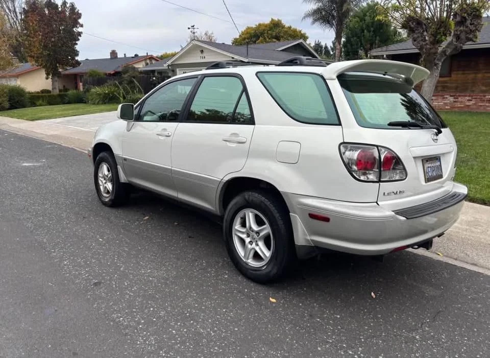 2002 Lexus RX 1st Gen - Image 3 of 12