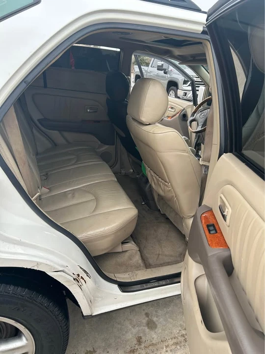 2002 Lexus RX 1st Gen - Image 5 of 8