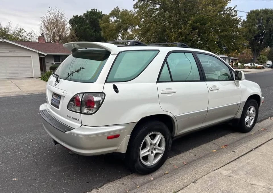 2002 Lexus RX 1st Gen - Image 7 of 12