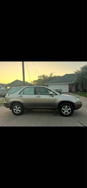 2002 Lexus RX 1st Gen - Image 4 of 4
