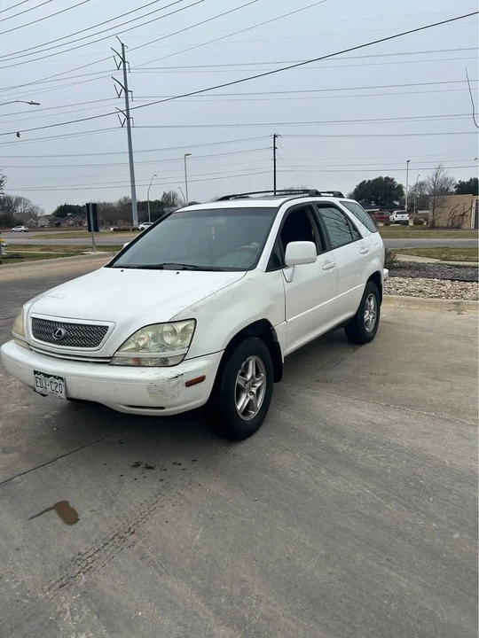 2002 Lexus RX 1st Gen - Image 3 of 8