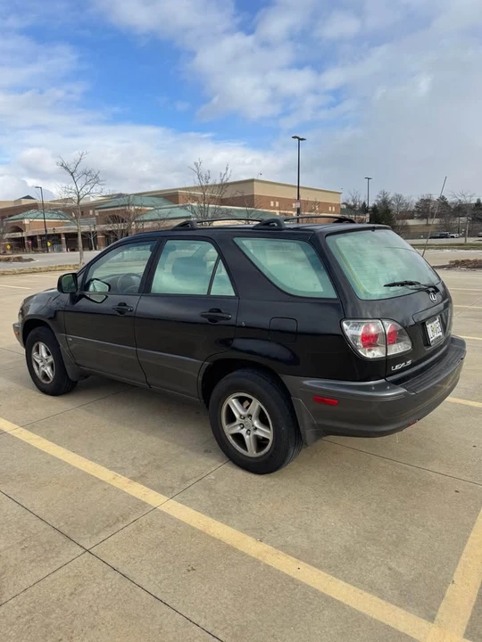2002 Lexus RX 1st Gen - Image 6 of 8