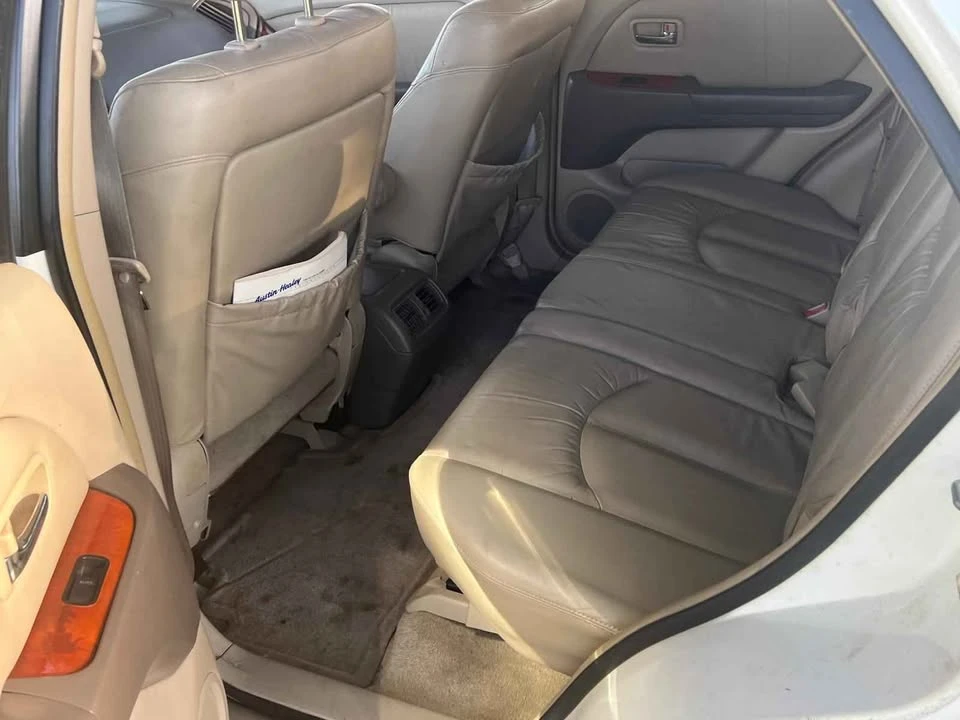 2002 Lexus RX 1st Gen - Image 8 of 9