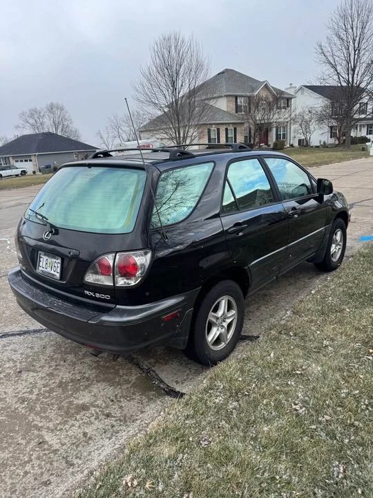 2002 Lexus RX 1st Gen - Image 4 of 8