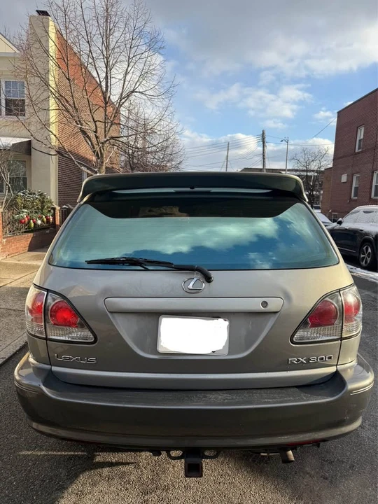 2002 Lexus RX 1st Gen - Image 11 of 20