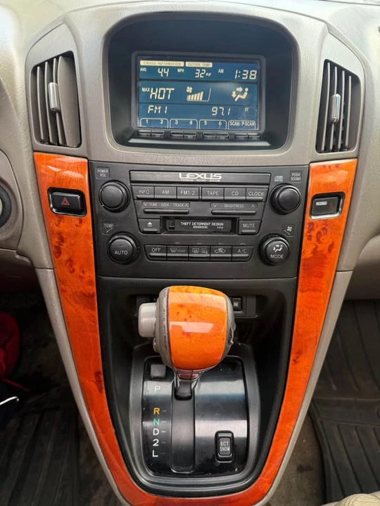 2002 Lexus RX 1st Gen - Image 6 of 20