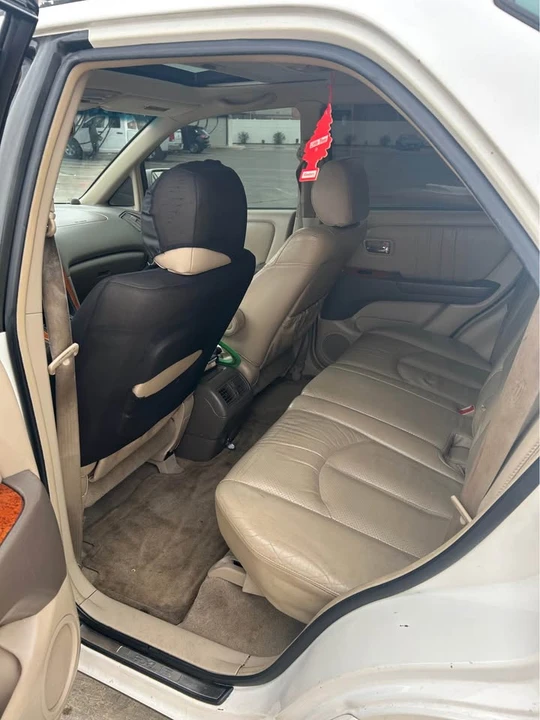 2002 Lexus RX 1st Gen - Image 5 of 7