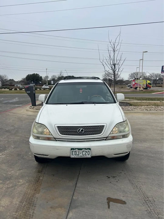 2002 Lexus RX 1st Gen - Image 3 of 7
