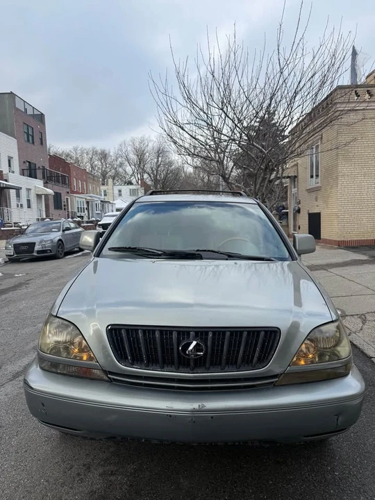 2002 Lexus RX 1st Gen - Image 15 of 20