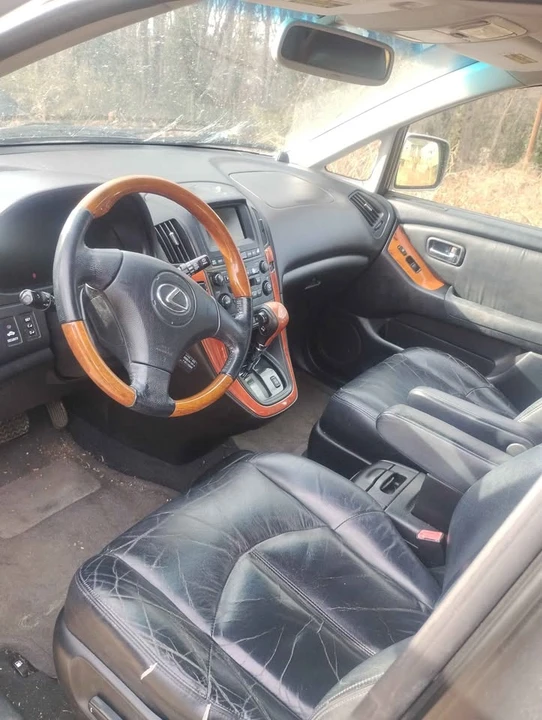 2002 Lexus RX 1st Gen - Image 7 of 8