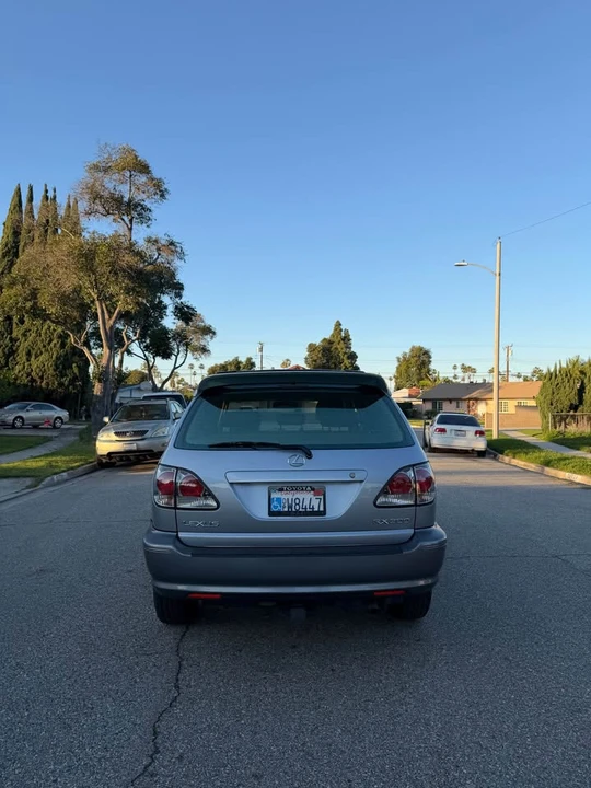 2002 Lexus RX 1st Gen - Image 4 of 12