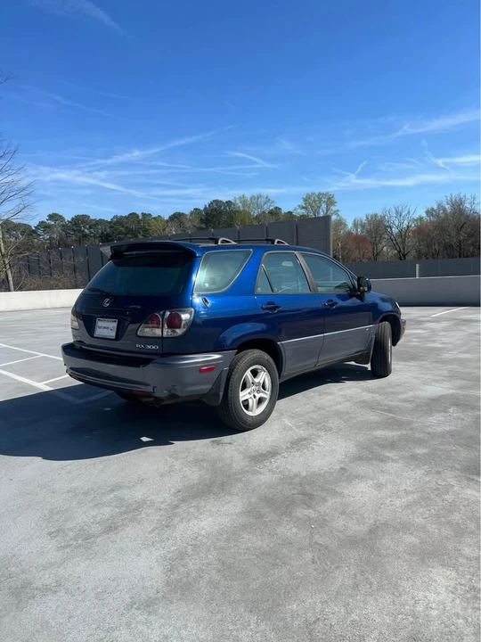 2002 Lexus RX 1st Gen - Image 2 of 10